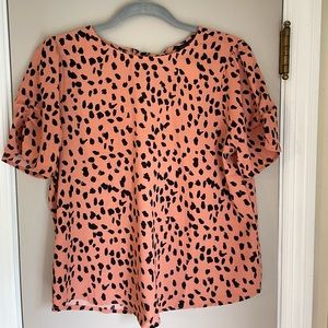 NWT Flowy Top